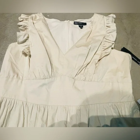 Maggy London Hawaii Ocean Tiered Ruffle Sleeve Maxi Dress! - Picture 3 of 7